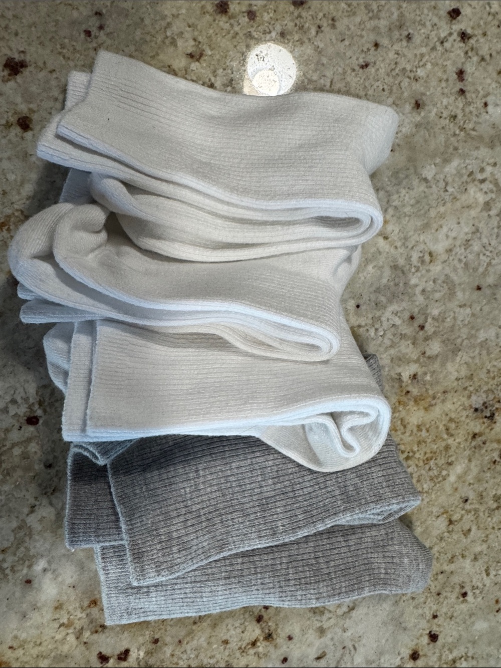 Nordstrom Women’s Everyday Ribbed Crew Socks – White & Gray